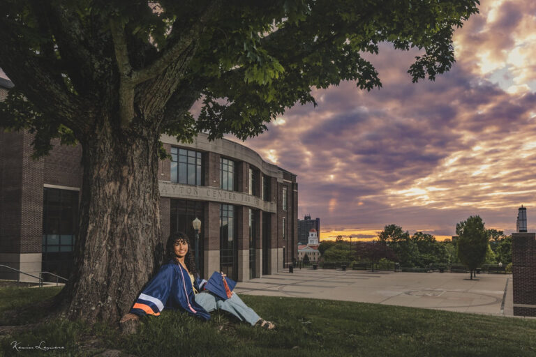 How to Find the Best Senior Photographer in Knoxville: Insider Tips