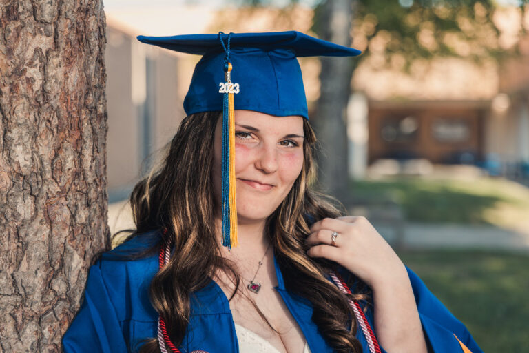 Brooklynn's Cap and Gown Senior Photos – Karns High School